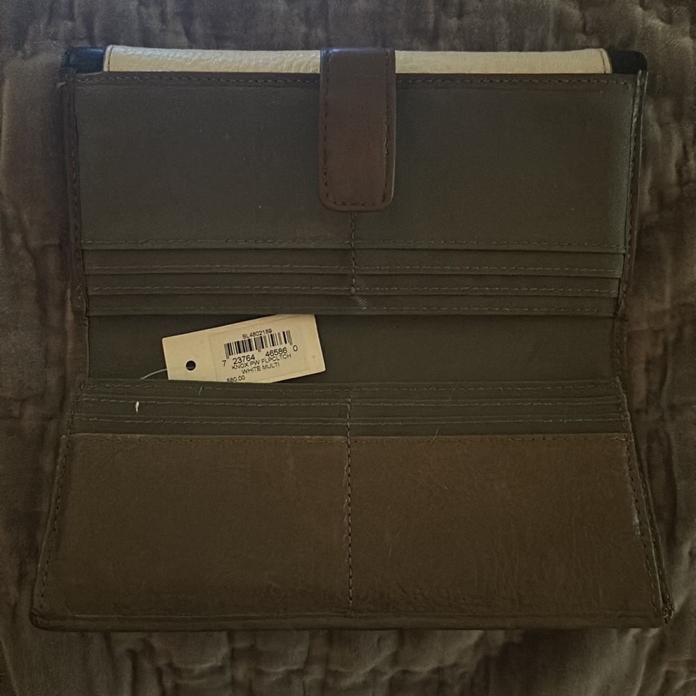 Fossil Wallet. - image 3